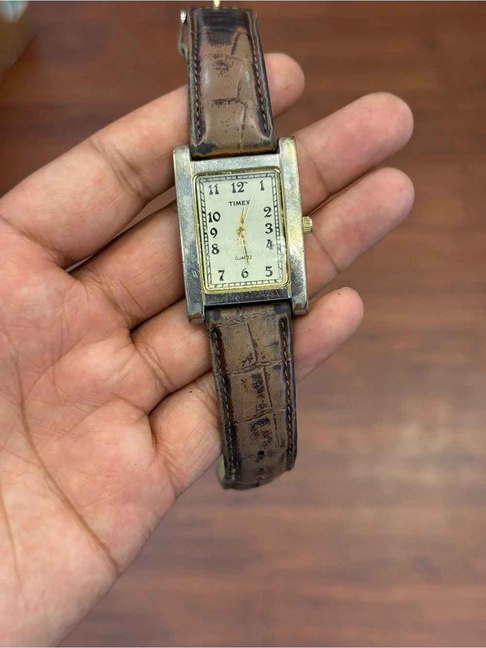 Timex vintage  Brown Leather Strap Rectangle Dress Watch Mens
